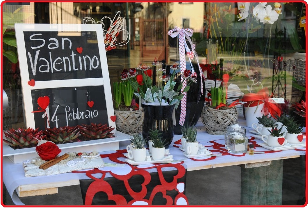 Happy Allestimento Vetrine Vendita Online Cerco Idee Di Prodotti E Decorazioni Con Prezzi Convenienti Da Acquistare Online Per Allestire La Vetrina Per San Valentino 14 Febbraio La Festa Degli Innamorati